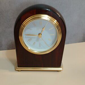 Danbury Mahogony Quartz Tabletop/Mantle Clock-German Movement